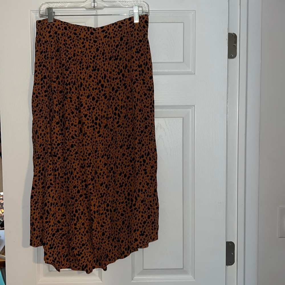 GAP leopard skirt